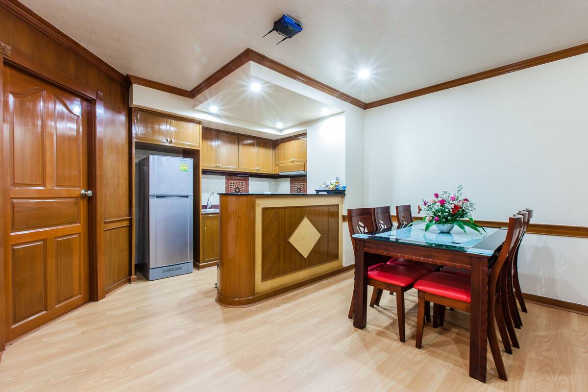 Phòng Suite, 1 phòng ngủ | Khu vực ăn uống tại phòng