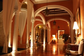 Interior entrance - Hotel Hacienda VIP (Mérida)