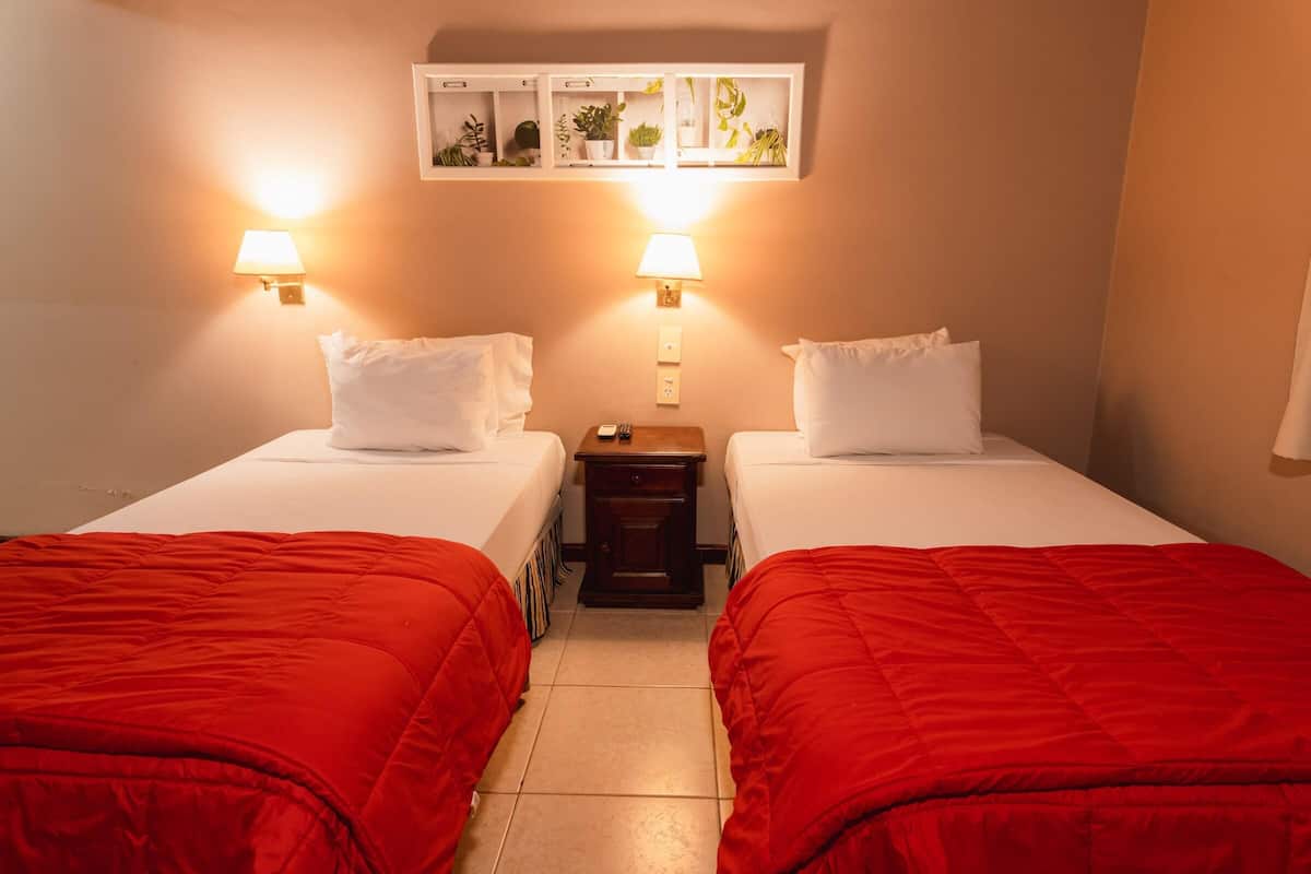 In-room safe, bed sheets