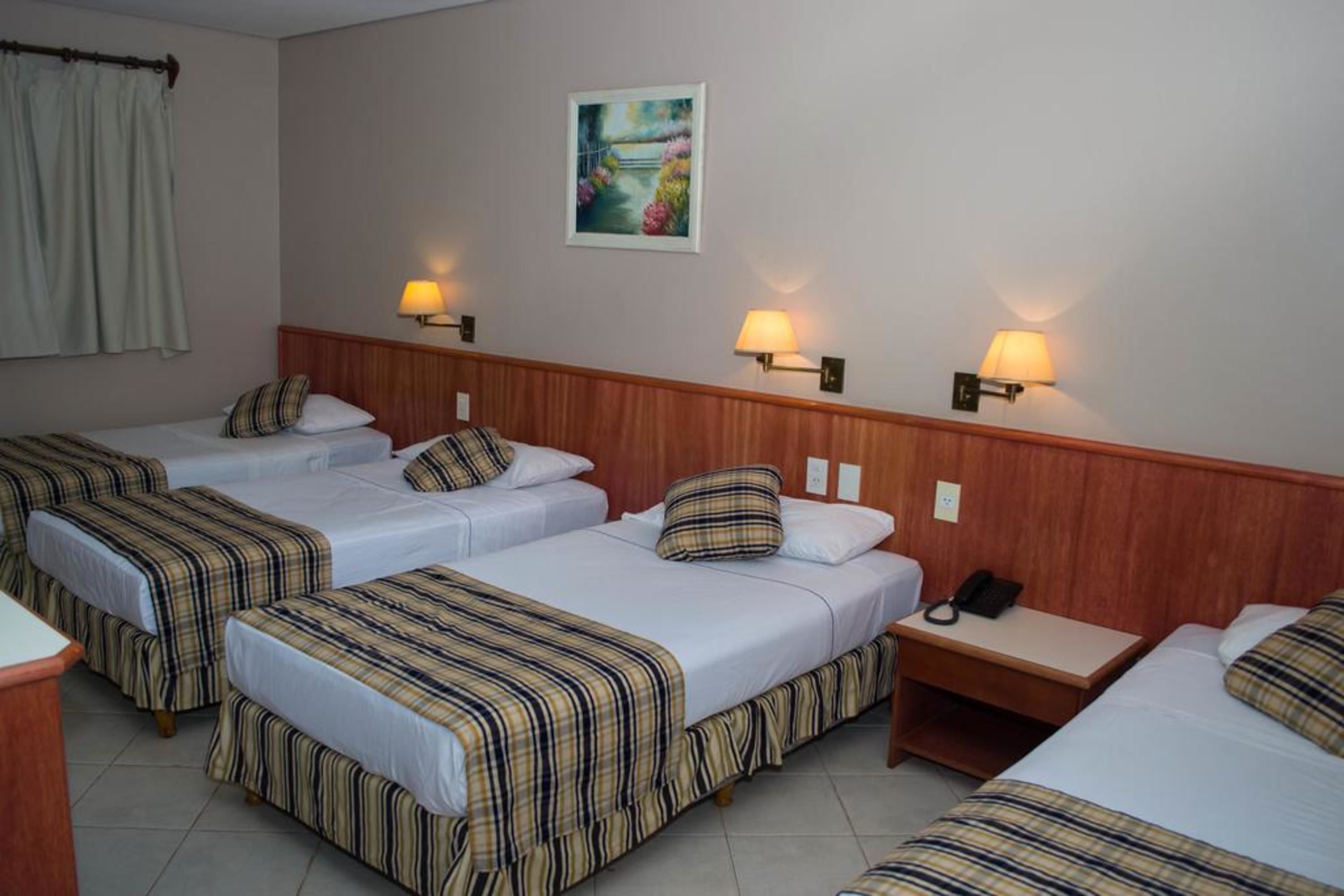 In-room safe, bed sheets