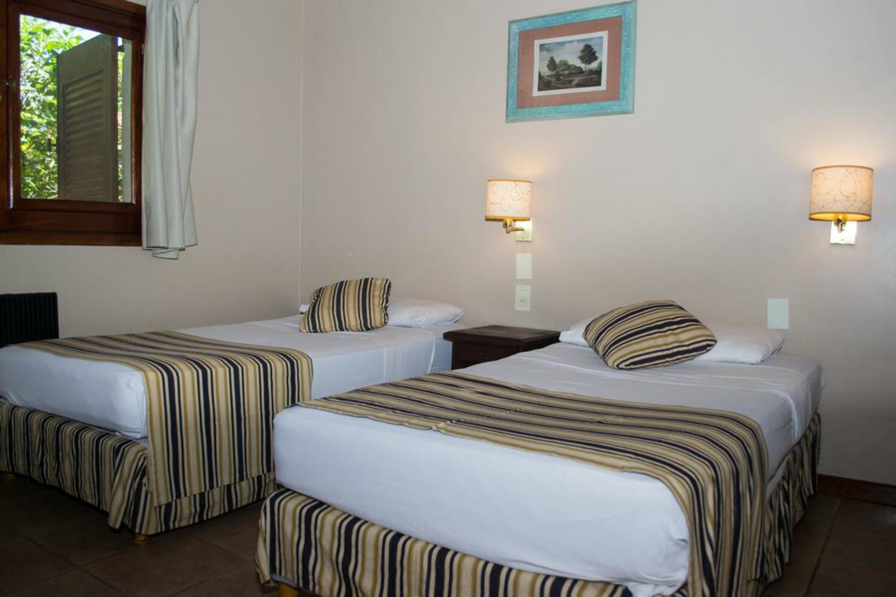 In-room safe, bed sheets