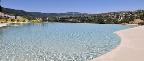 Outdoor pool, pool loungers