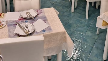 Petit déjeuner continental compris tous les jours