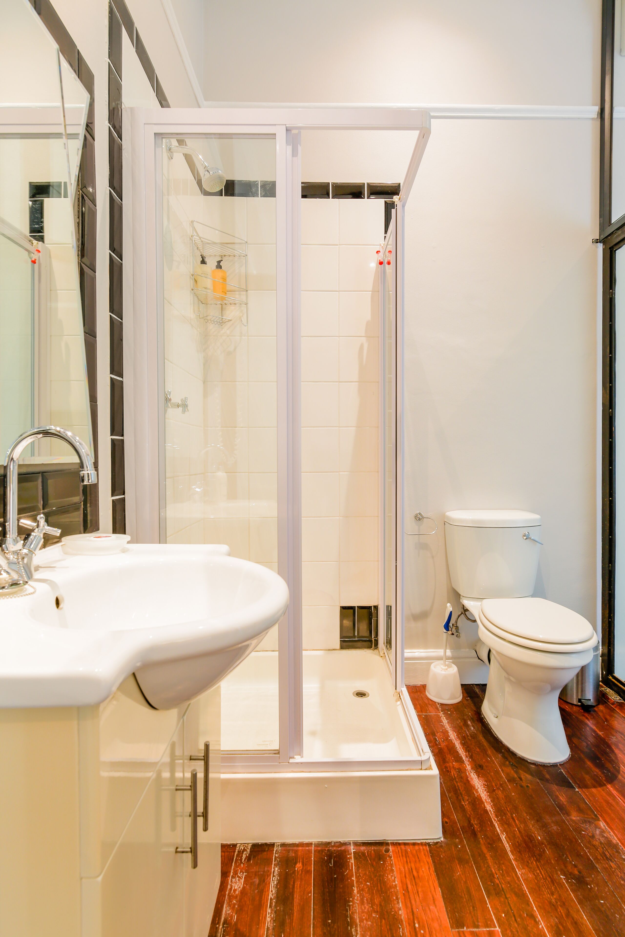 Appartement Standard, 1 chambre | Salle de bain | Articles de toilette gratuits, sèche-cheveux, serviettes fournies