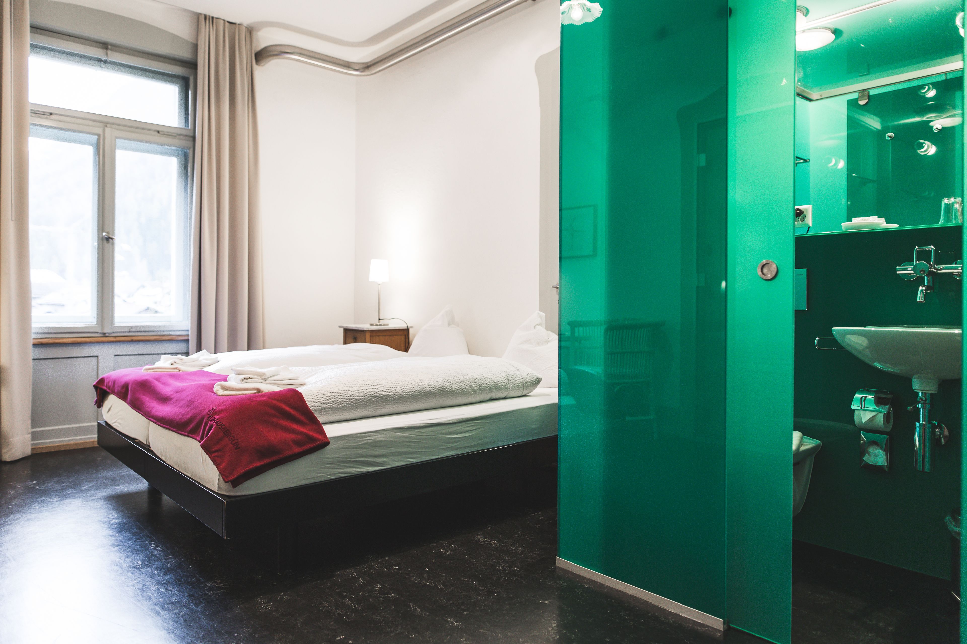 double room | individually decorated, individually furnished, cots/infant beds