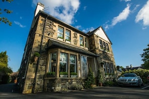 Exterior - Windermere Suites (Windermere)