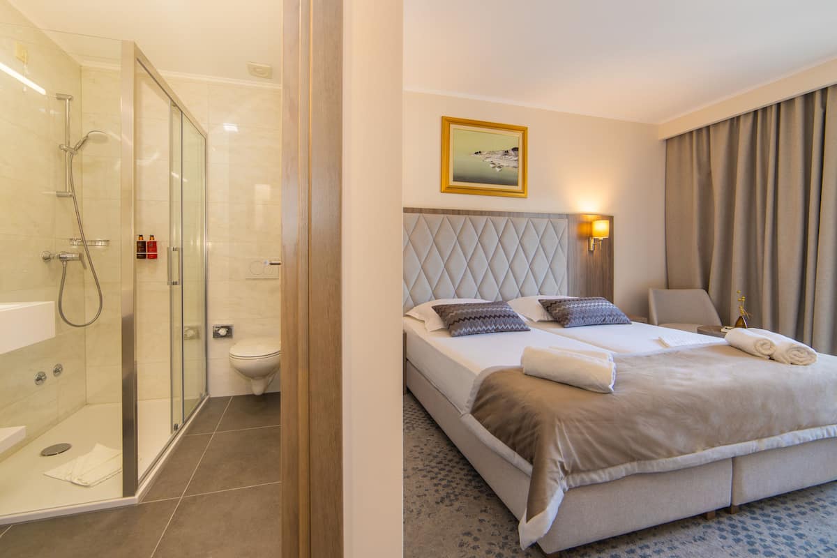 1 bedroom, minibar, in-room safe, desk