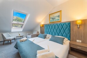 Minibar, in-room safe, desk, soundproofing