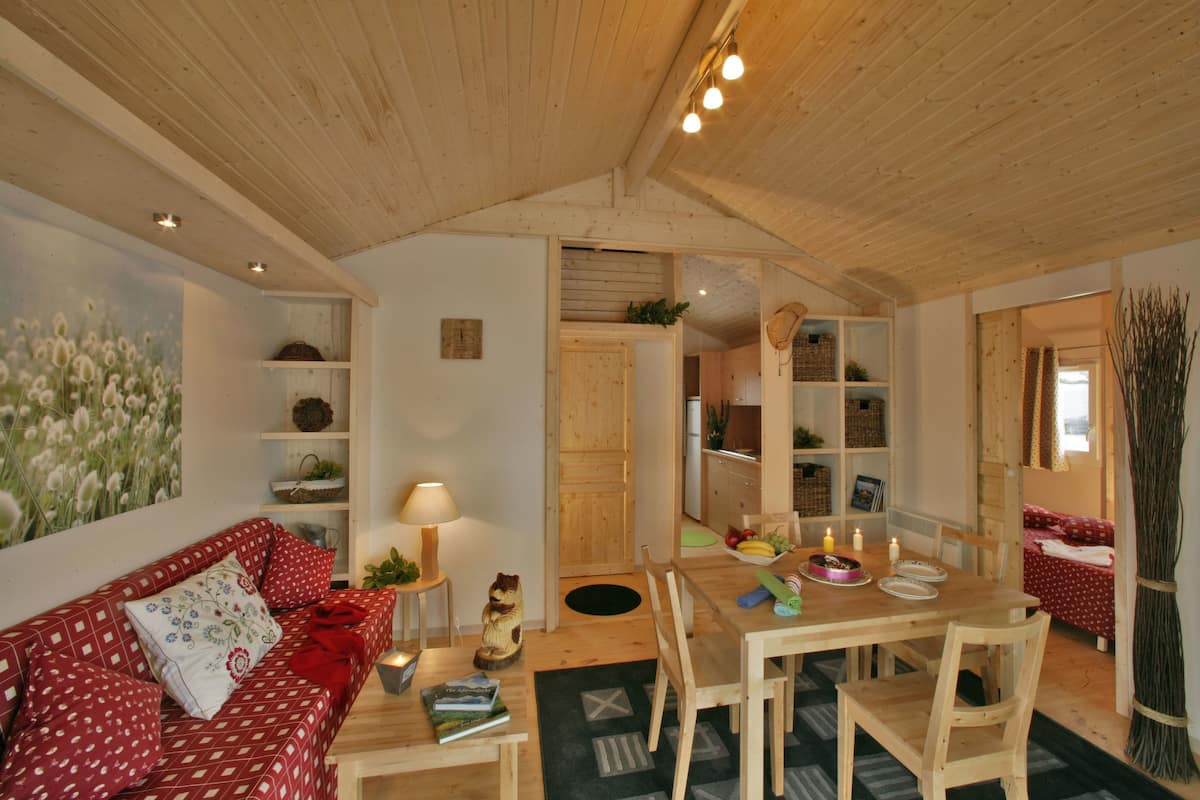 Alpehytte (Valley) | Opholdsområde | 80-centimeters LCD-tv med digitale kanaler, tv, bordtennisbord