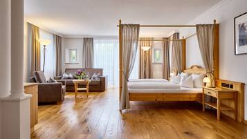 Deluxe Double Room, 1 Double Bed, Bathtub