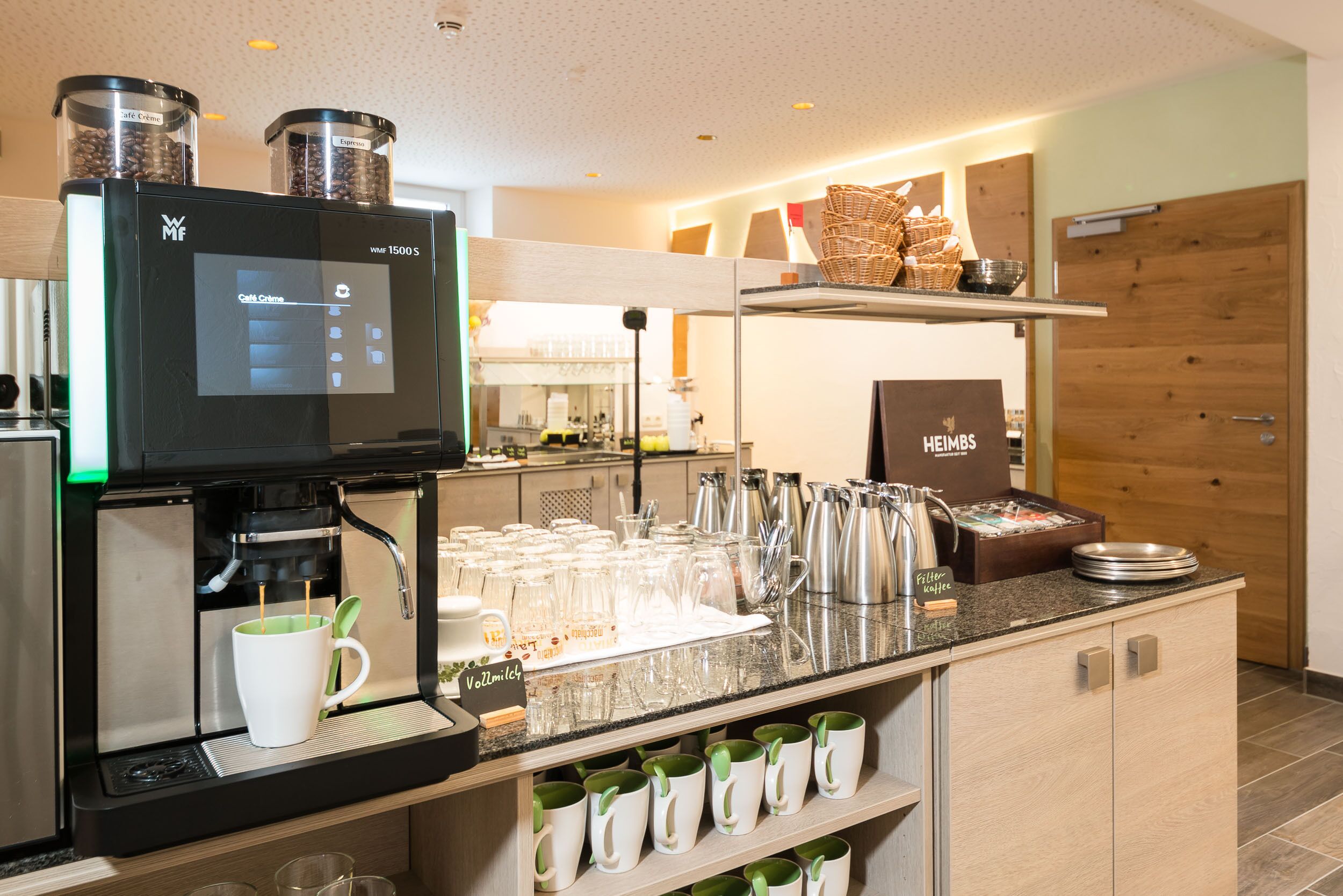 breakfast, lunch, dinner served; regional cuisine