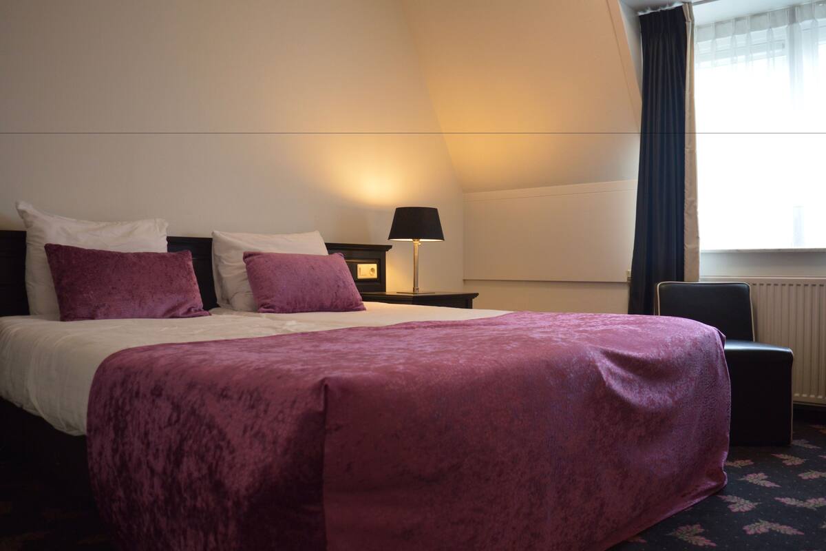 Comfort Room, 1 Bedroom, Bathtub