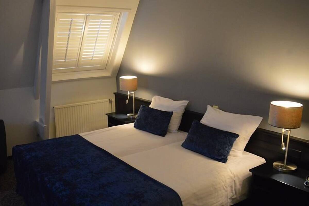 Standard Room (Main building)