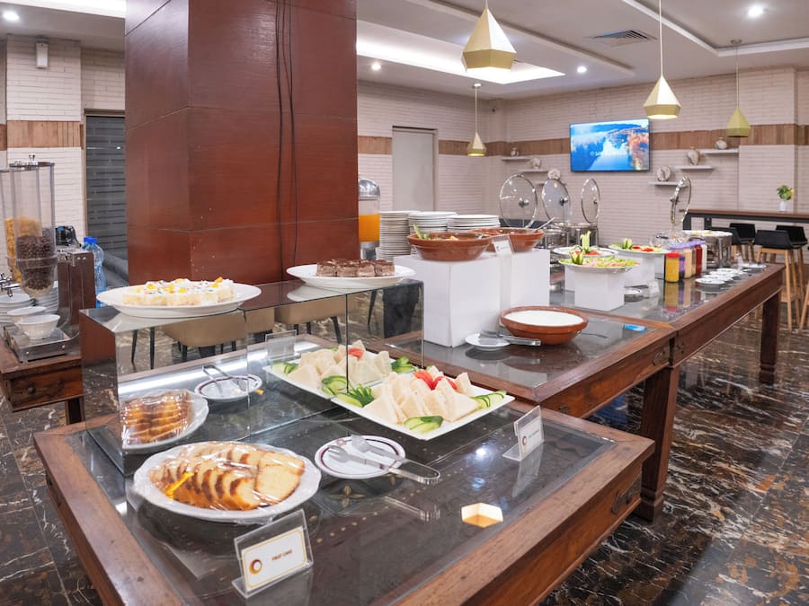 Free daily buffet breakfast