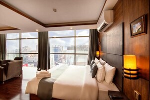 Minibar, in-room safe, desk, blackout curtains