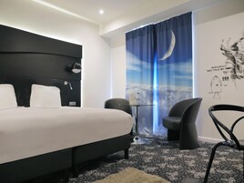 Ropa de cama de alta calidad y minibar