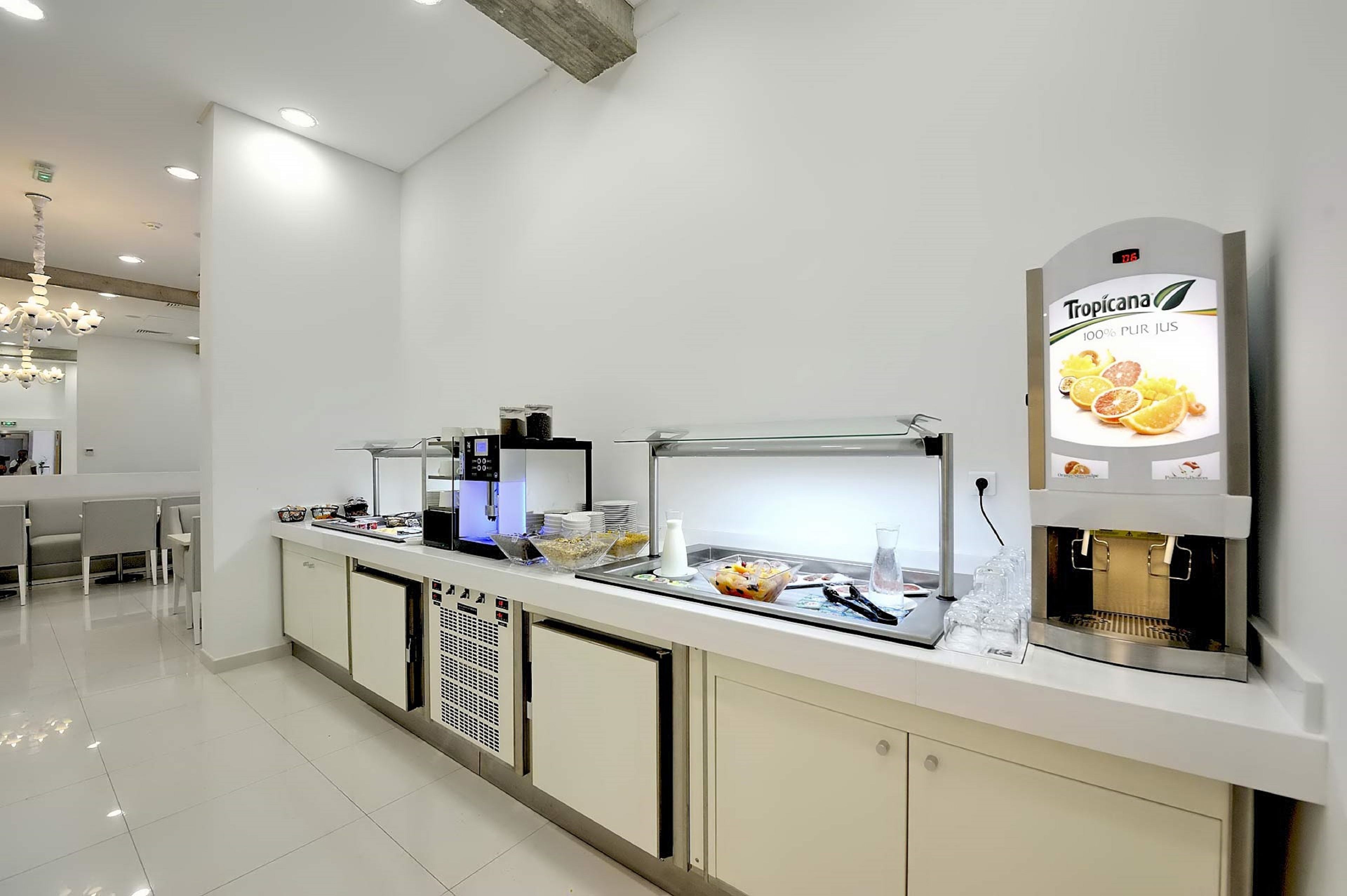 daily buffet breakfast (eur 16 per person)