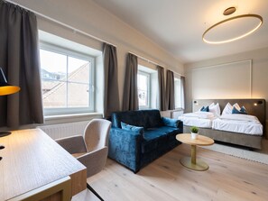 Standard-Doppelzimmer | Zimmersafe, Schreibtisch, schallisolierte Zimmer, kostenloses WLAN