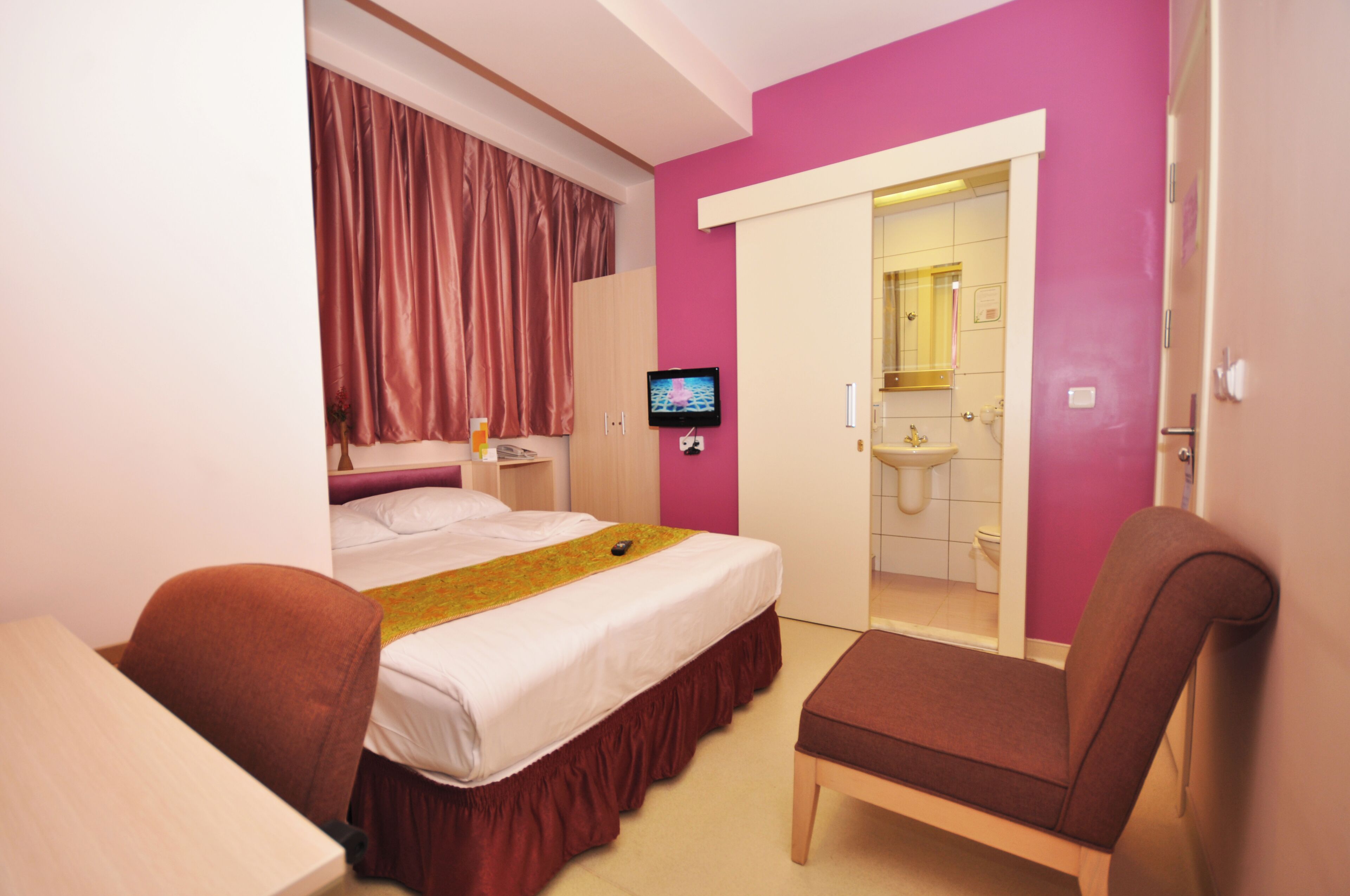 Economy Double Room