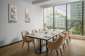 5 restaurants, spécialités Cuisine internationale