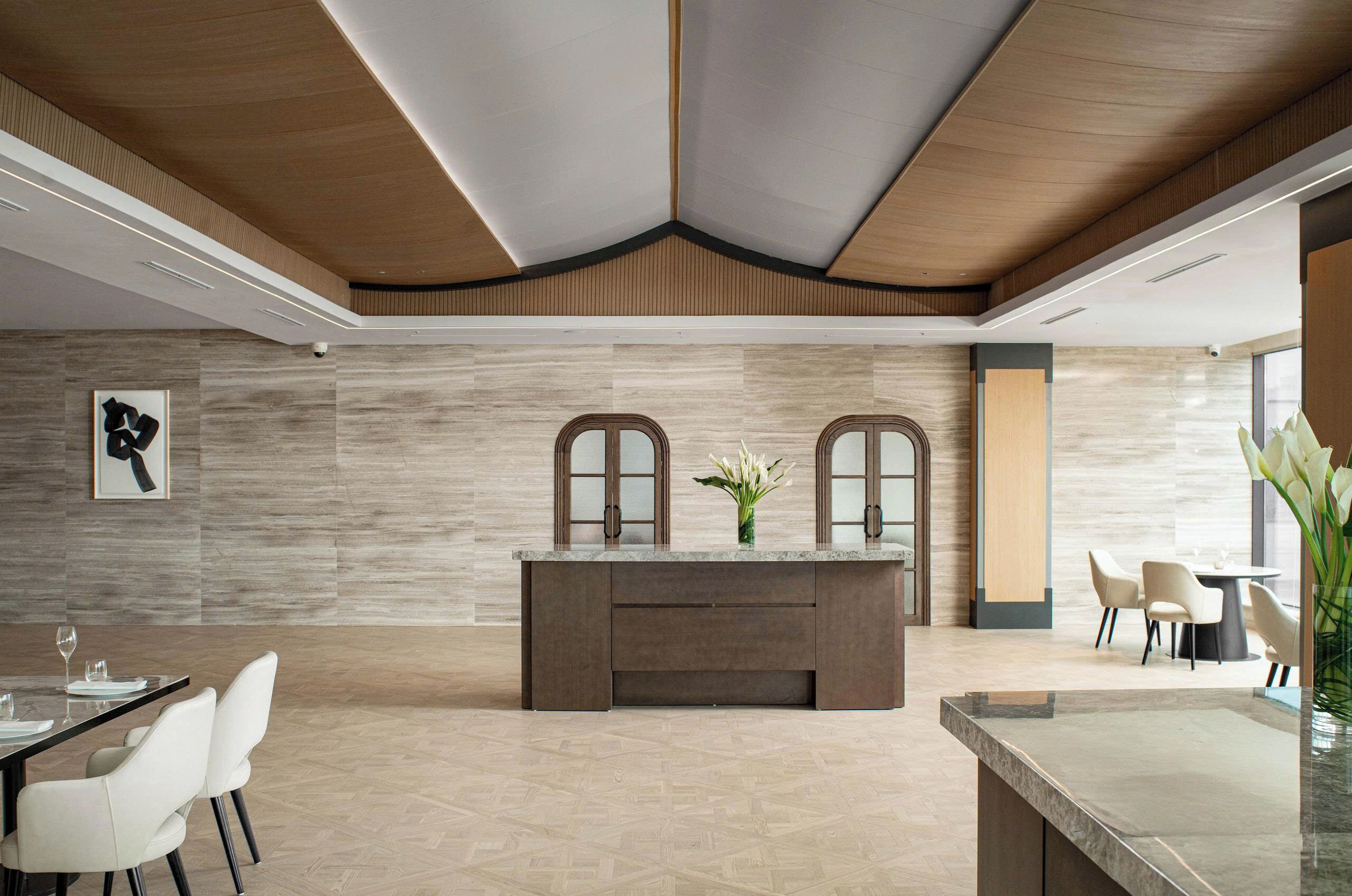 5 restaurantes; se sirven desayunos, almuerzos y cocina internacional 