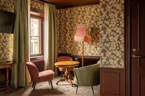 Luxury Studio Suite | In-room safe, individually decorated, individually furnished, desk - Akademihotellet (Uppsala)