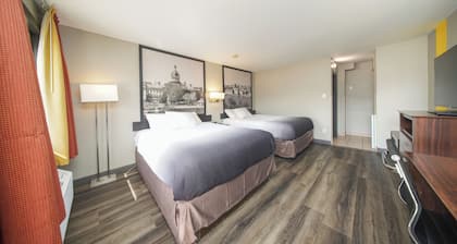 Super 8 by Wyndham Kingston