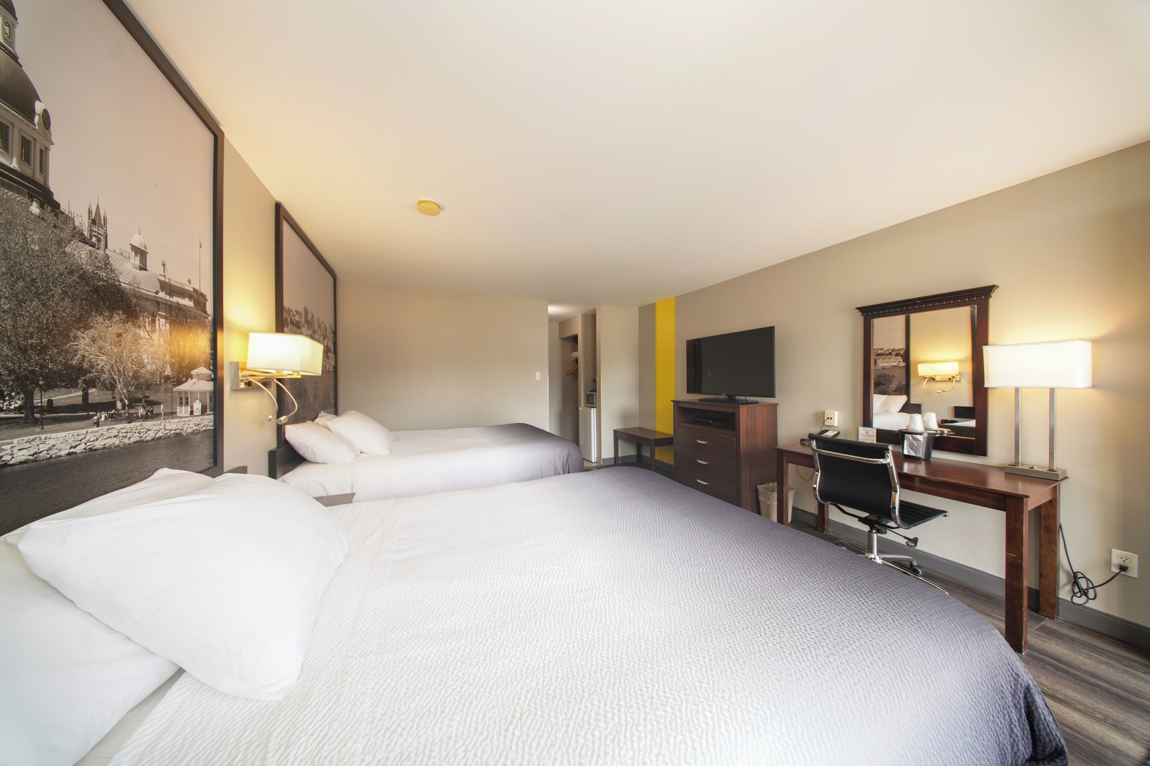 書桌、熨斗/熨衣板、免費無線上網、床單