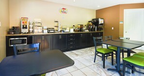 Café da manhã continental grÔtis todos os dias