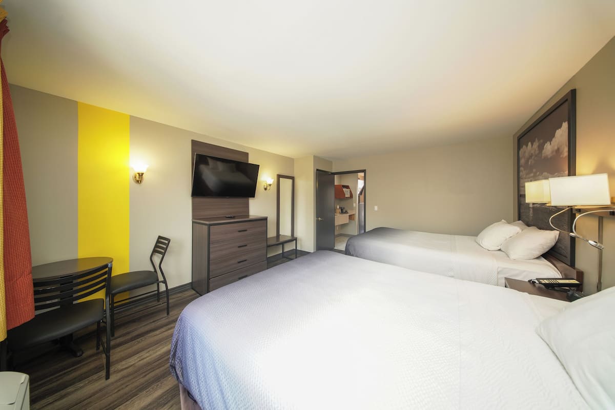 Suite, 1 Bedroom, Non Smoking (2 Queen Beds) | Desk, iron/ironing board, free WiFi, bed sheets