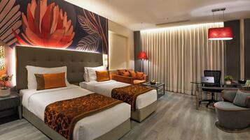 Executive Room | Premium bedding, in-room safe, desk, iron/ironing board