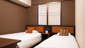 Premium bedding, down comforters, desk, blackout drapes