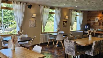 Petit déjeuner continental compris tous les jours