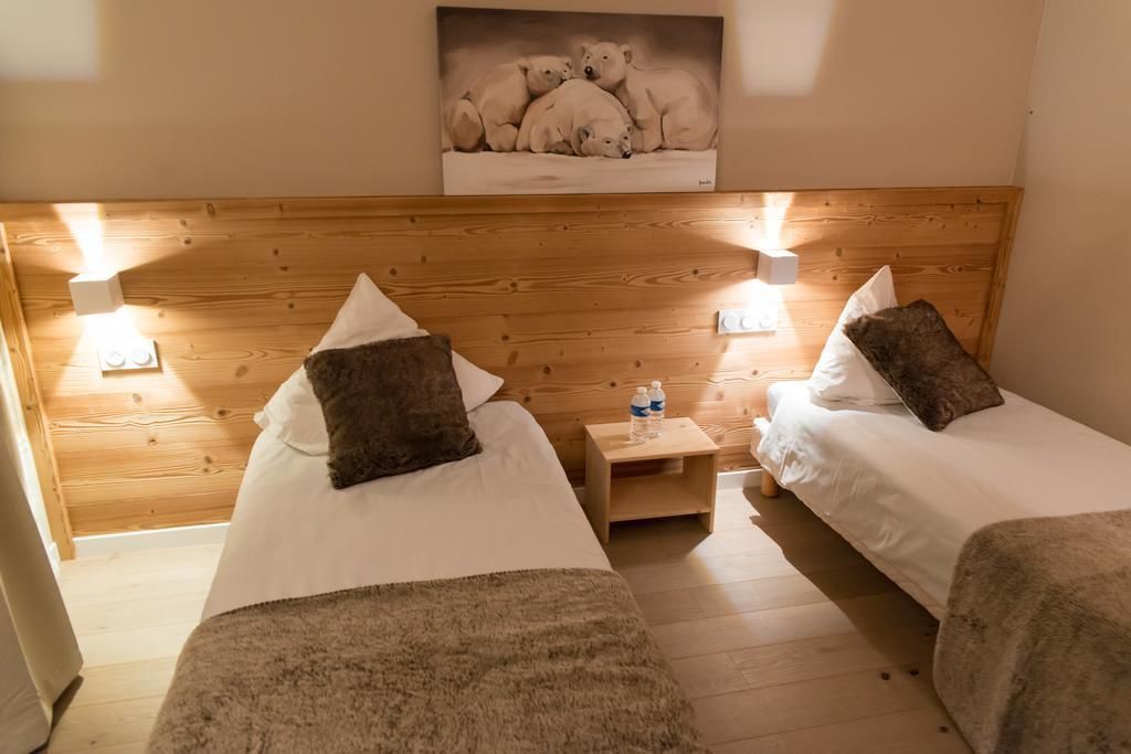 twin room | in-room safe, desk, blackout curtains, free cots/infant beds