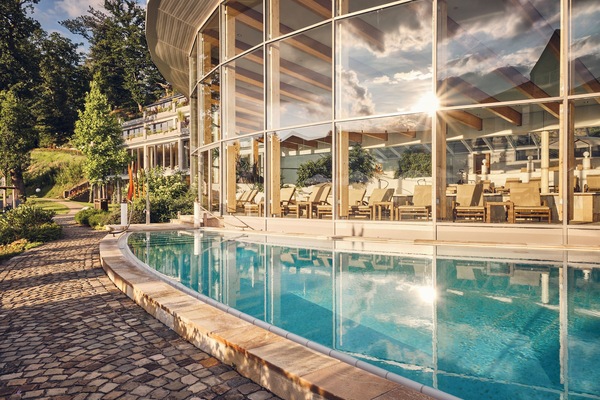 2 indoor pools, 2 outdoor pools, open 7:00 AM to 7:00 PM, sun loungers