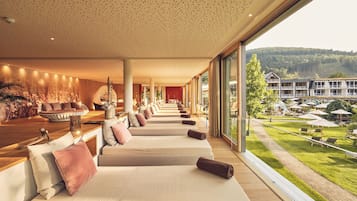 Couples treatment room(s), Turkish bath/hammam, body treatments