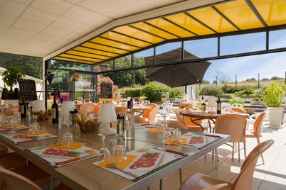 Logis Hotel Corintel, Bordeaux Est
