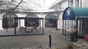 Terrace/patio - ibis Styles Melun Hotel (Rubelles)