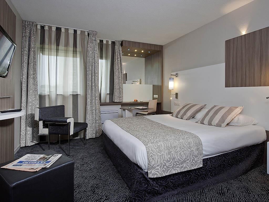 1 habitación, ropa de cama de alta calidad y escritorio 