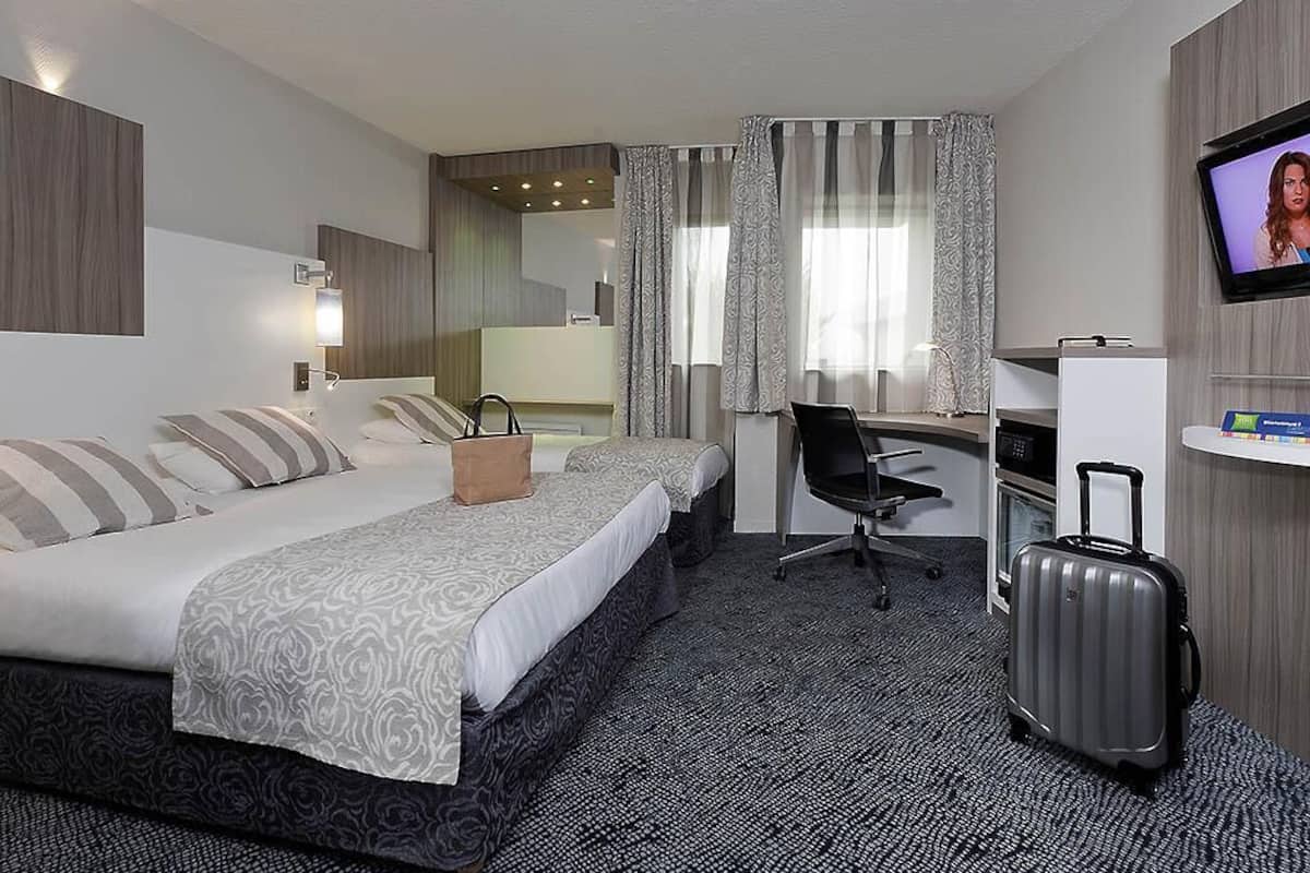 Room, Multiple Beds | 1 bedroom, premium bedding, desk, blackout drapes