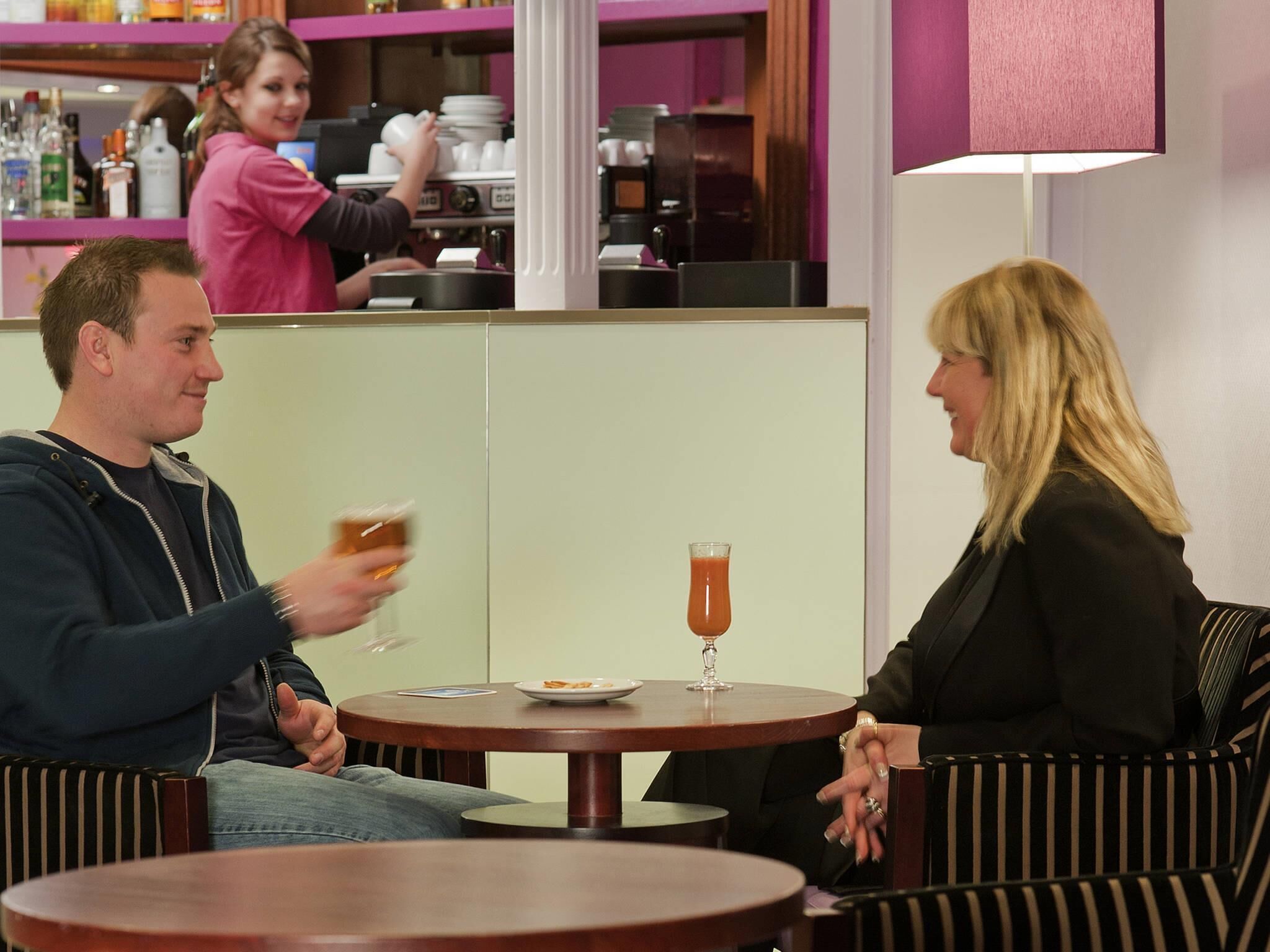 serves breakfast and dinner