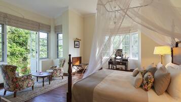 1 bedroom, premium bedding, in-room safe, desk