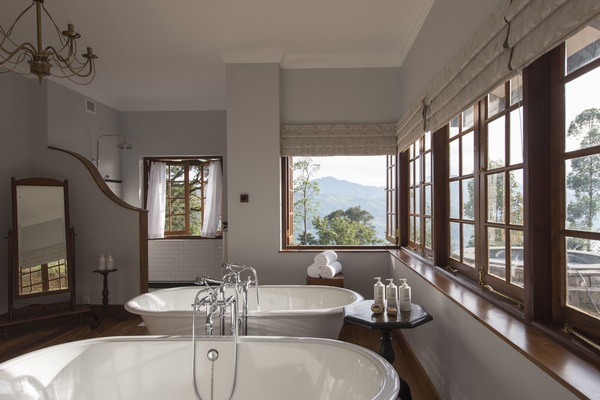 Owner's Cottage | Bathroom | Combined shower/tub, deep soaking tub, rainfall showerhead