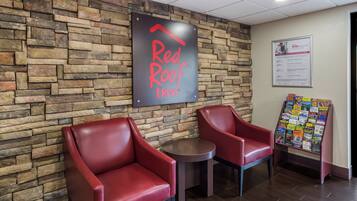 Lobby-lounge