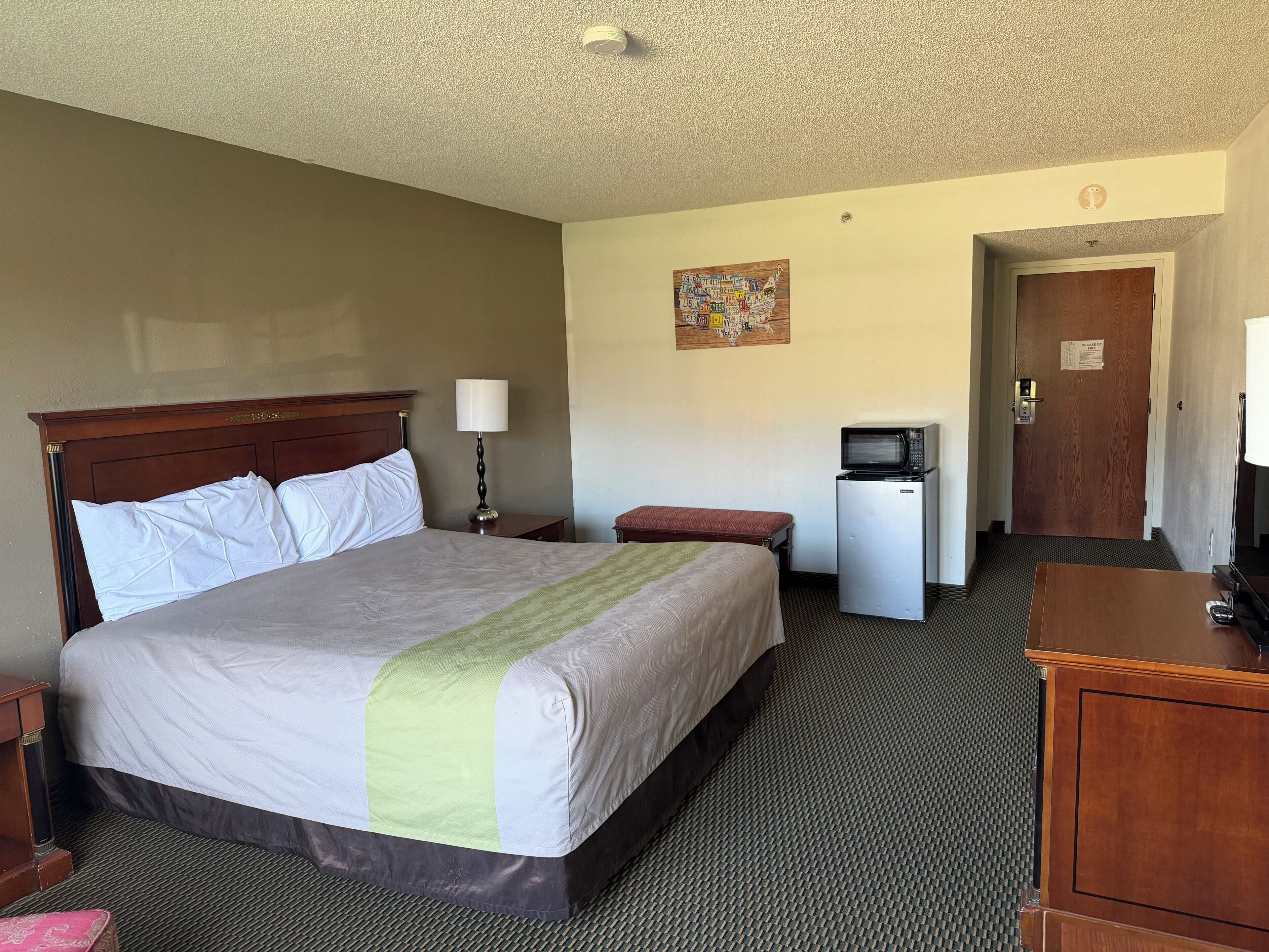 Room, 1 King Bed, Non Smoking