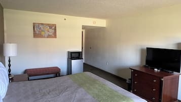 Surmatelas, bureau, fer et planche Ă repasser, Wi-Fi gratuit