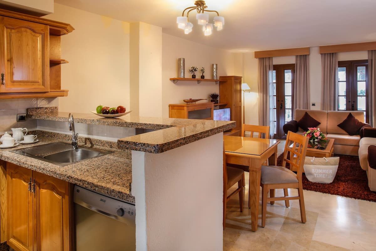 3 chambres, coffres-forts dans les chambres, bureau, Wi-Fi