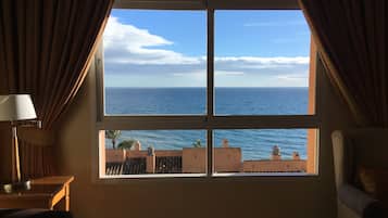 Classic One Bedroom Sea View & Terrace | Beach/ocean view