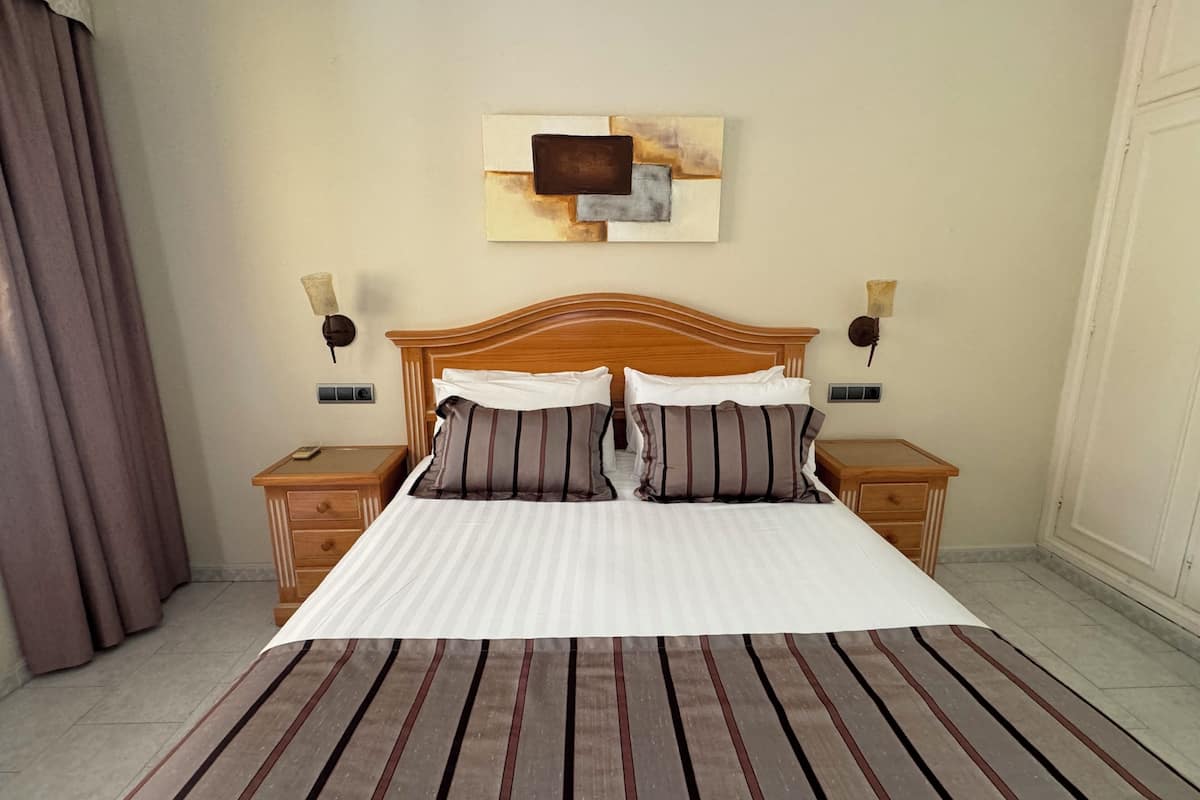 Classic One Bedroom Apartment