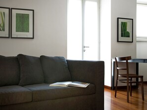 アパートメント 1 ベッドルーム テラス (Terrazza) | リビング エリア | 薄型テレビ